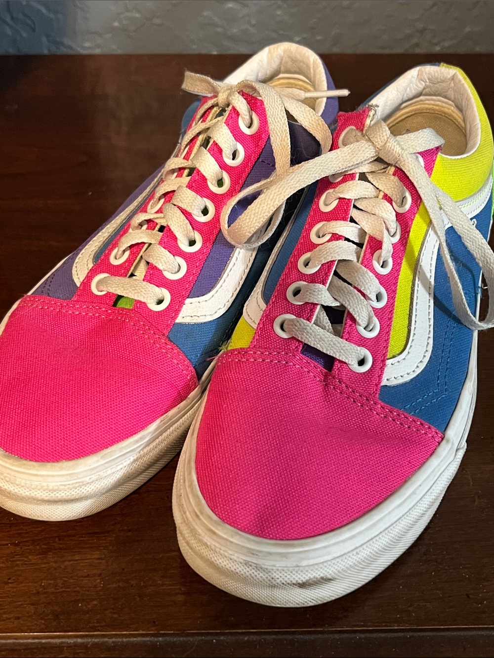 🌈 VANS Women’s Rainbow Sneakers